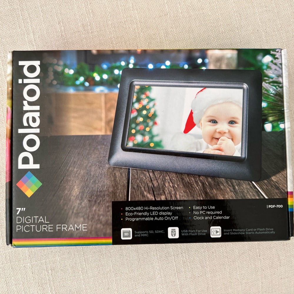 Polaroid digital picture frame